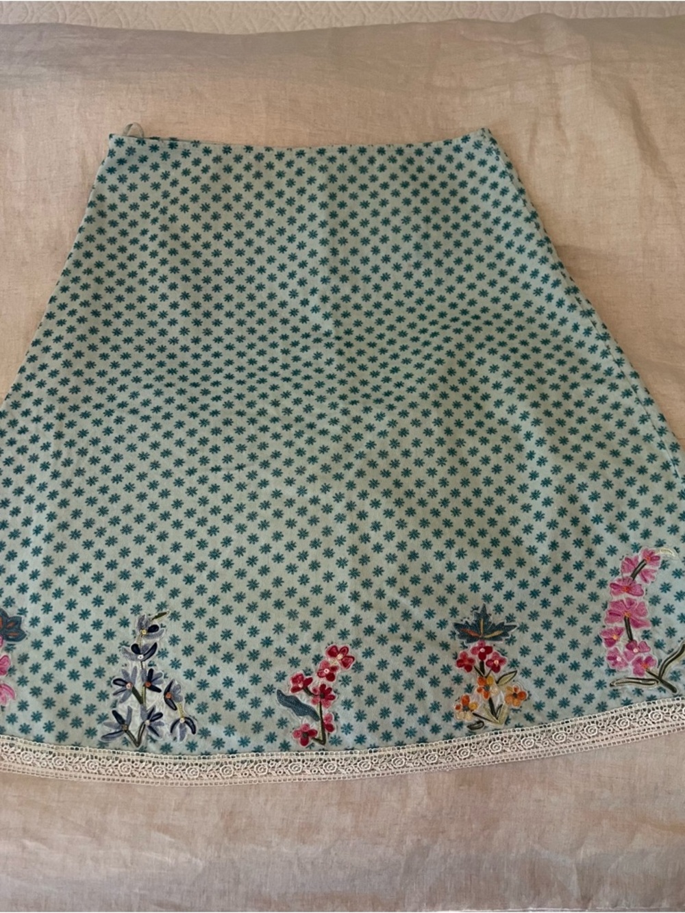 SNAK Boho Green A-Line Skirt with Floral Hem Embroidery